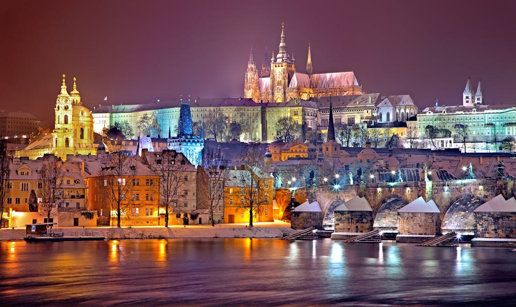 Strona główna 2 Prague Castle District Lit Up at Night